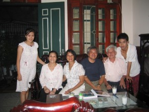 gia-dinh-vuong-van-dung-2 gia-dinh-vuong-van-dung-2
